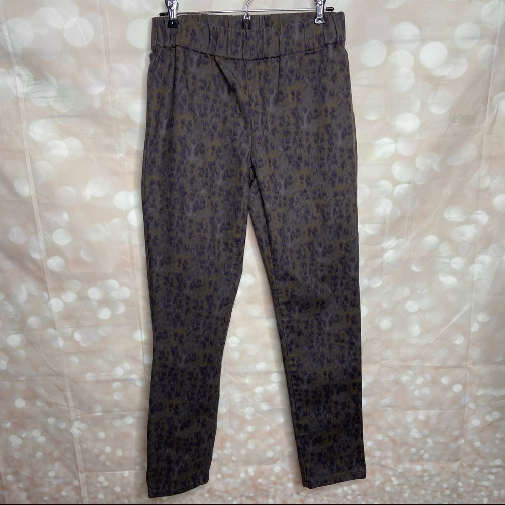 SOFT SURROUNDINGS - Slimming Pull on Pants Small